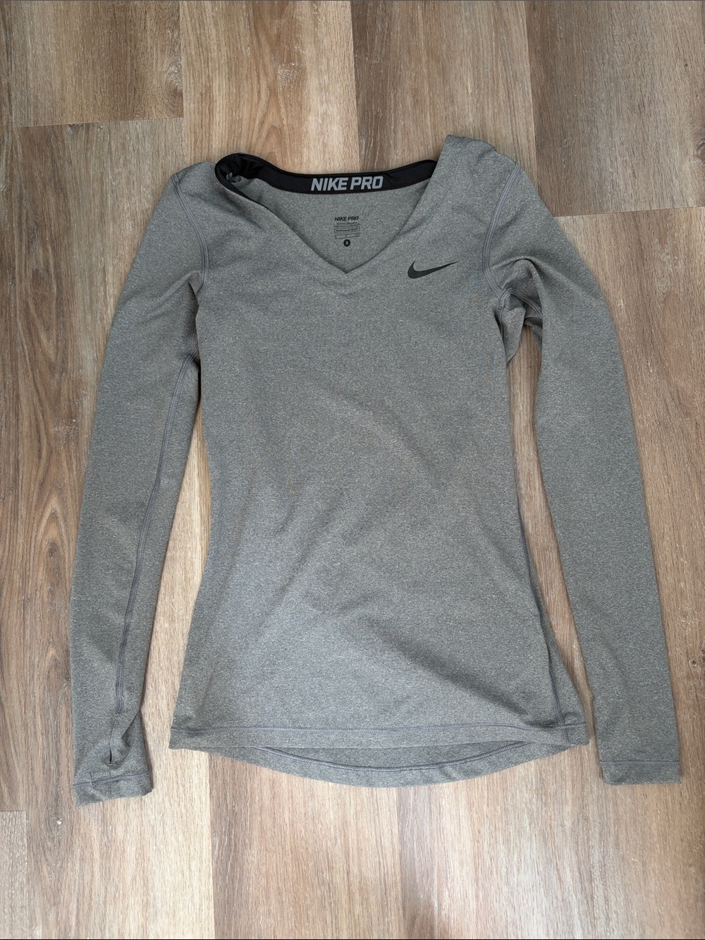 Nike Women's Long Sleeve V-Neck Performance Top - Gray